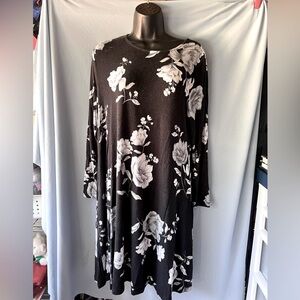 Old Navy Black & White Gray Floral Print Long Sleeve Dress - Women's Large